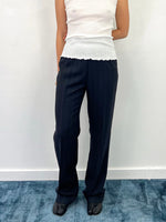 Load image into Gallery viewer, Vintage pleated trousers - size 40
