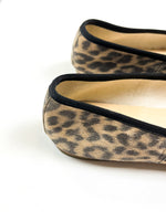 Load image into Gallery viewer, Ballerines en cuir A.P.C • taille 38
