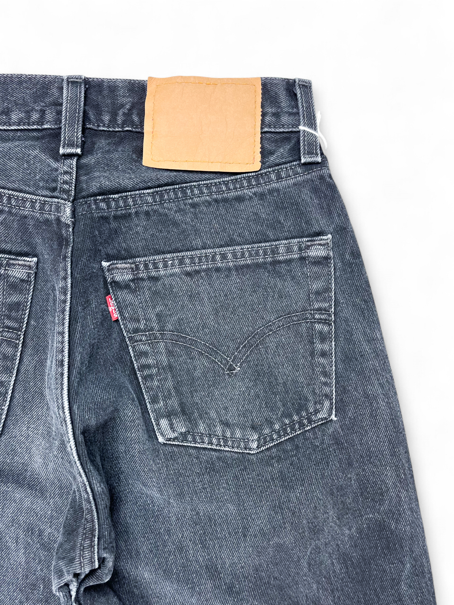 Jean Levi's 501 made in USA vintage • W27