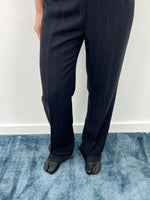 Load image into Gallery viewer, Vintage pleated trousers - size 40
