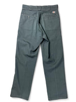 Load image into Gallery viewer, Vintage pleated trousers - size 40
