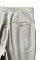 Load image into Gallery viewer, Vintage pleated trousers - size 40
